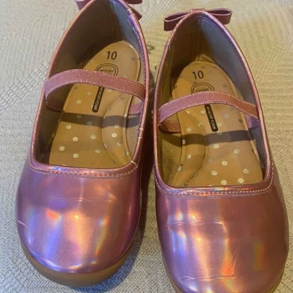 Girl's Size 10 Wonder Nation Shiny Pearly Pink Flats with Memory Foam